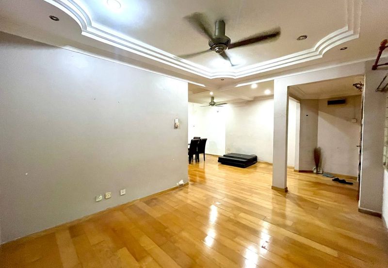 Jalan Suasana, Bandar Tun Hussein Onn