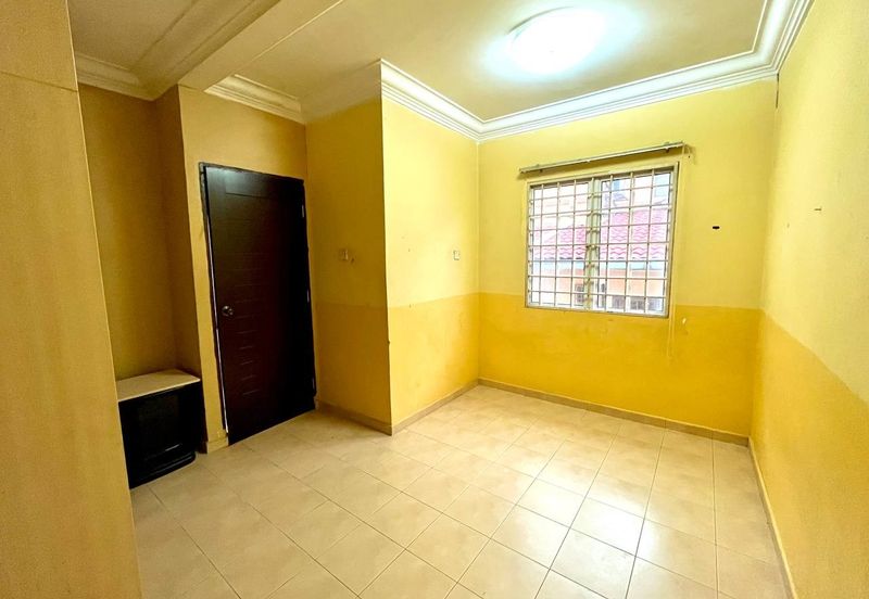 Jalan Suasana, Bandar Tun Hussein Onn