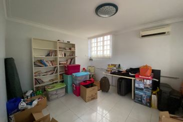 2 Storey Corner Bungalow - For Sale, Taman Oversea