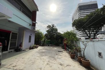 Jalan Desa Utama