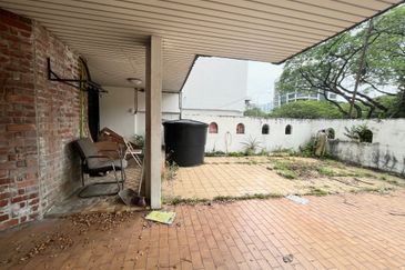 ★22’ x 85’, 2 Storey Terrace House For Sale, Taman Desa★