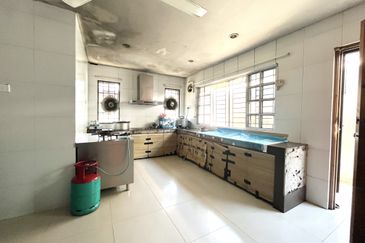 Sri Petaling, Zone L