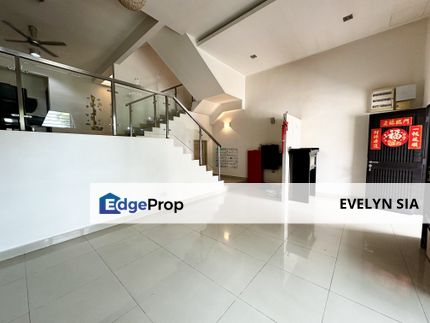 Exclusive! Move-in Condition 3-Storey SuperLink House in The Peak Alam Damai For Sale, Selangor, Batu 9th Cheras