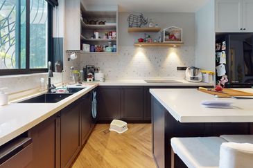 Exclusive! Rare 2-Storey Corner rebuilt modern masterpiece @Taman Desa