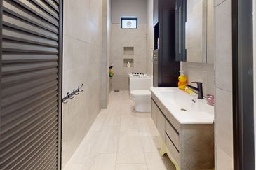 Exclusive! Rare 2-Storey Corner rebuilt modern masterpiece @Taman Desa