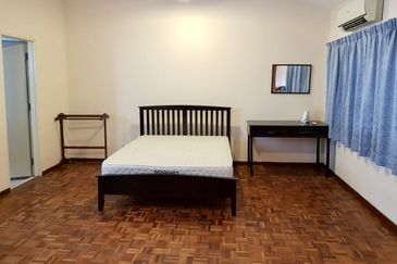 Well-maintained Double Storey Terrace House, Taman Desa