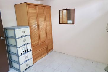 Well-maintained Double Storey Terrace House, Taman Desa