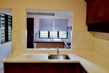 Well-maintained Double Storey Terrace House, Taman Desa