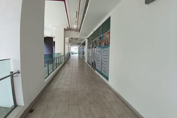 anggun lumayan taasik permaisuri