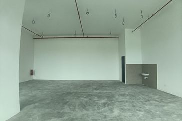 anggun lumayan taasik permaisuri