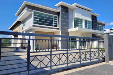 Hi-Tech 7 Industrial Park