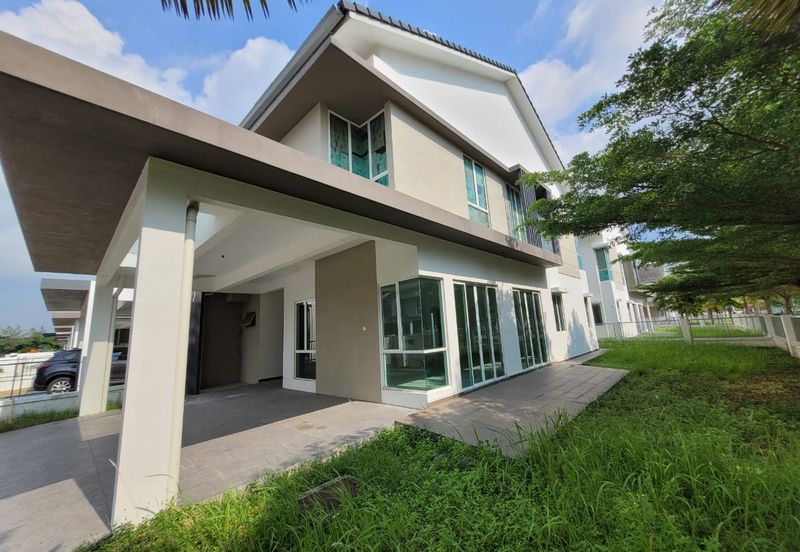 D'Laman Greenville ,Bukit Tinggi, Corner Semi d