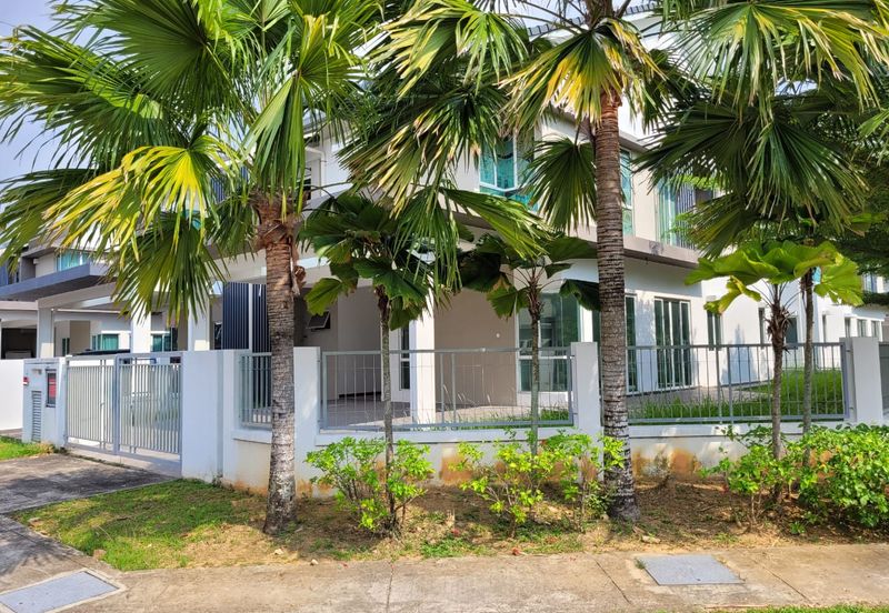 D'Laman Greenville ,Bukit Tinggi, Corner Semi d