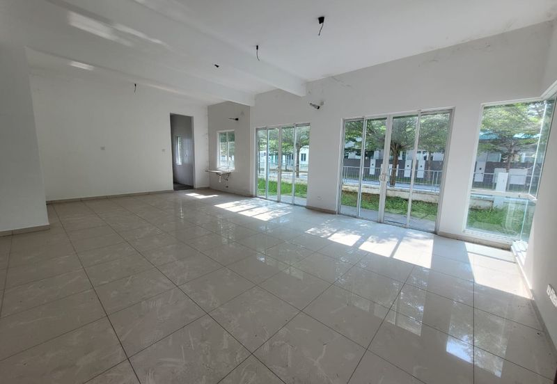 D'Laman Greenville ,Bukit Tinggi, Corner Semi d