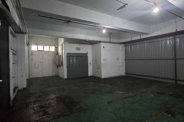 Kawasan Perindustrian Bukit Raja Selatan, Shah Alam, Detached factory / warehouse with 2000amp