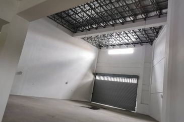 Gravitas industrial Park, Shah alam Seksyen 22, Corner link factory