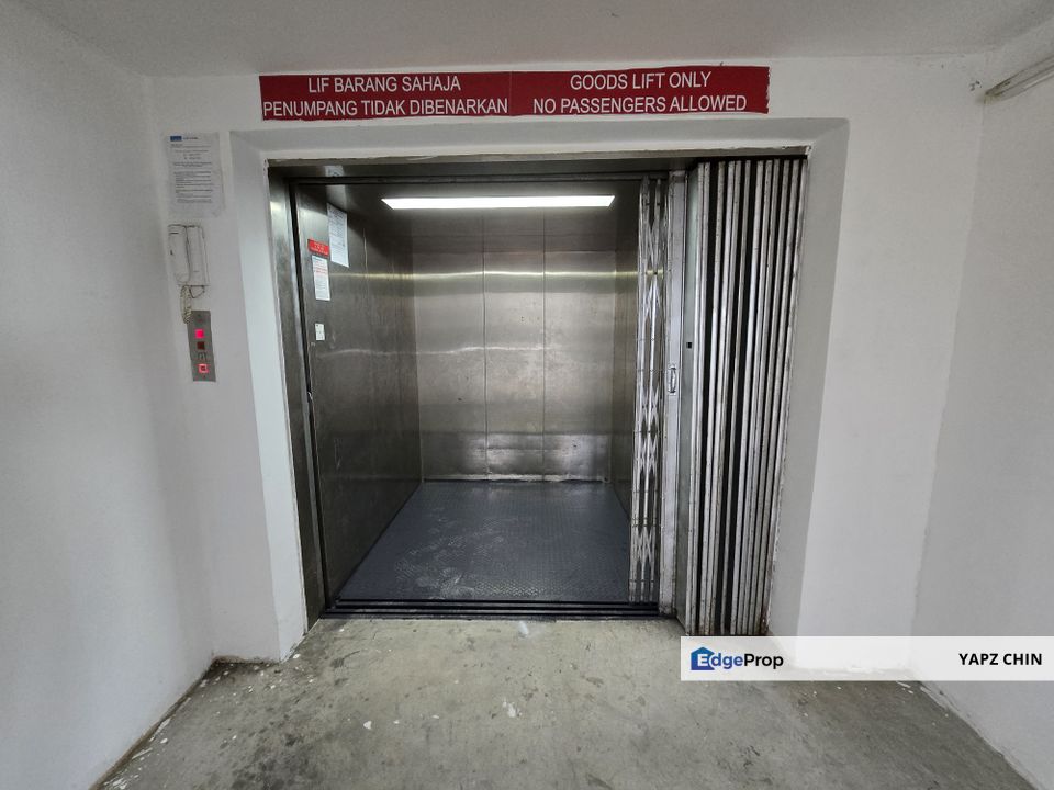 Taman Industri Selesa Jaya, Semi D Factory with cargo lift and cf, Selangor, Balakong