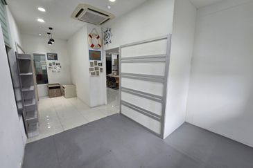 Jalan Bukit Kemuning