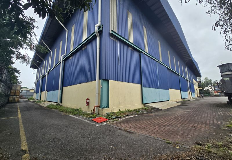 West Port, Pulau Indah