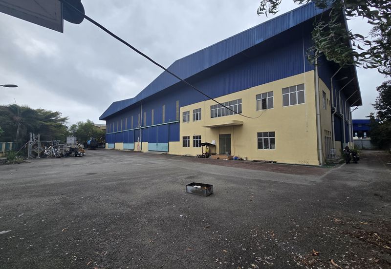 West Port, Pulau Indah