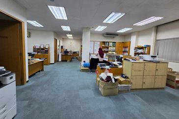 Kawasan Perindustrian Beranang, Detached factory with 1200amp, Heavy industrial zone