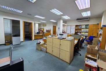 Kawasan Perindustrian Beranang, Detached factory with 1200amp, Heavy industrial zone