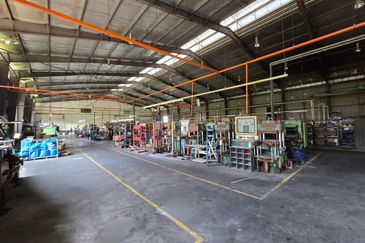 Kawasan Perindustrian Beranang, Detached factory with 1200amp, Heavy industrial zone