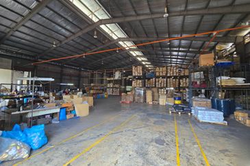 Kawasan Perindustrian Beranang, Detached factory with 1200amp, Heavy industrial zone