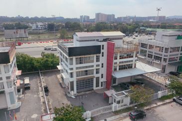 Bukit Jelutong Industrial Park