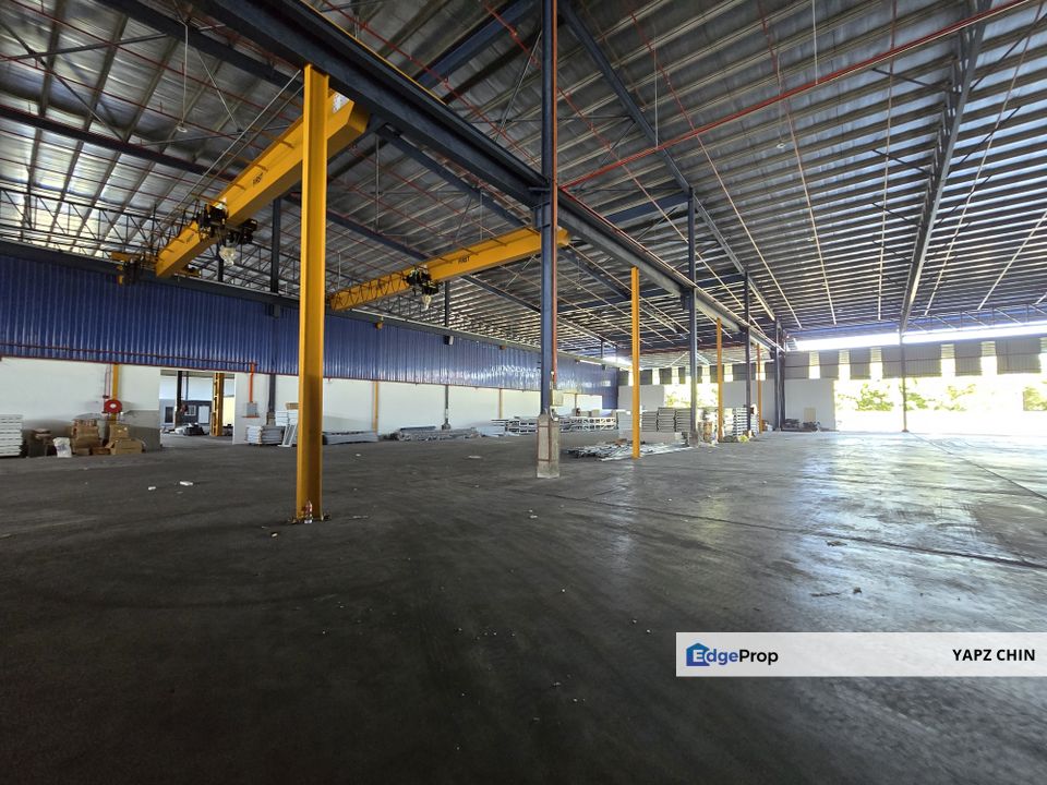 Bukit jelutong U8, Shah alam, Detached Warehouse with cf and overhead, Selangor, Shah Alam