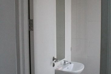 Centrio Pantai Hillpark, Bangsar South, office space facing main road