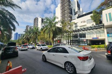 Centrio Pantai Hillpark, Bangsar South, office space facing main road