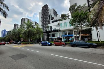 Centrio Pantai Hillpark, Bangsar South, office space facing main road