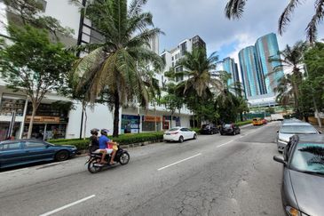 Centrio Pantai Hillpark, Bangsar South, office space facing main road