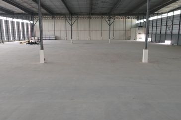 North Port, Port Klang, brand new Semi-D Warehouse with 20m ceiling