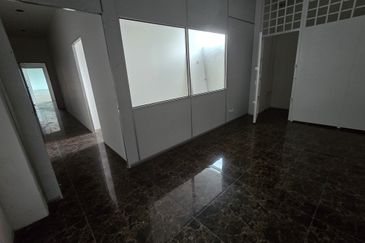 Kawasan Perusahaan Banting, Detached Factory / showroom with 800amp