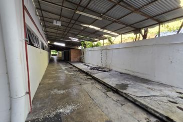 Kawasan Perusahaan Banting, Detached Factory / showroom with 800amp