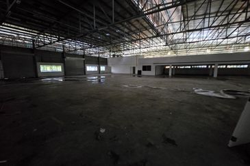 Kawasan Perusahaan Banting, Detached Factory / showroom with 800amp