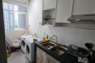 Youvista batu 9 condominium near MRT taman suntex  FULLY FURNISHED