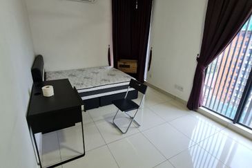 Youvista batu 9 condominium near MRT taman suntex  FULLY FURNISHED