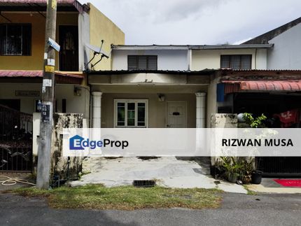 Rumah Teres 2 Tingkat di Taman Lingkaran Nur Cheras, Selangor, Kajang