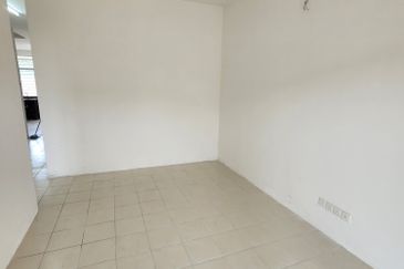 TAMAN DESA INTAN KAPAR BUKIT KERAYONG 