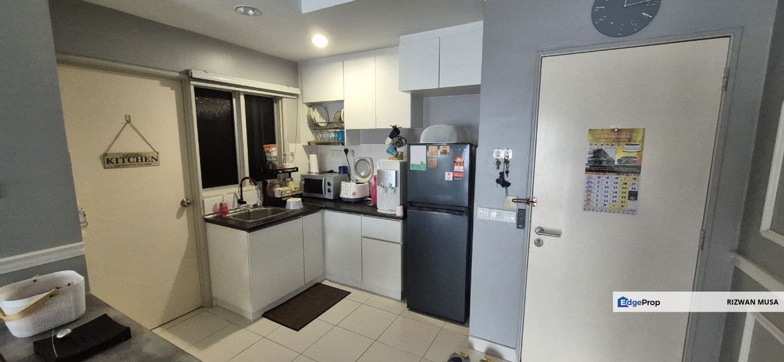 Beautiful d cassia semenyih furnished including washing machine, aircond, etc, Selangor, Semenyih