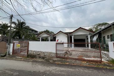 Bandar Pinggiran Subang