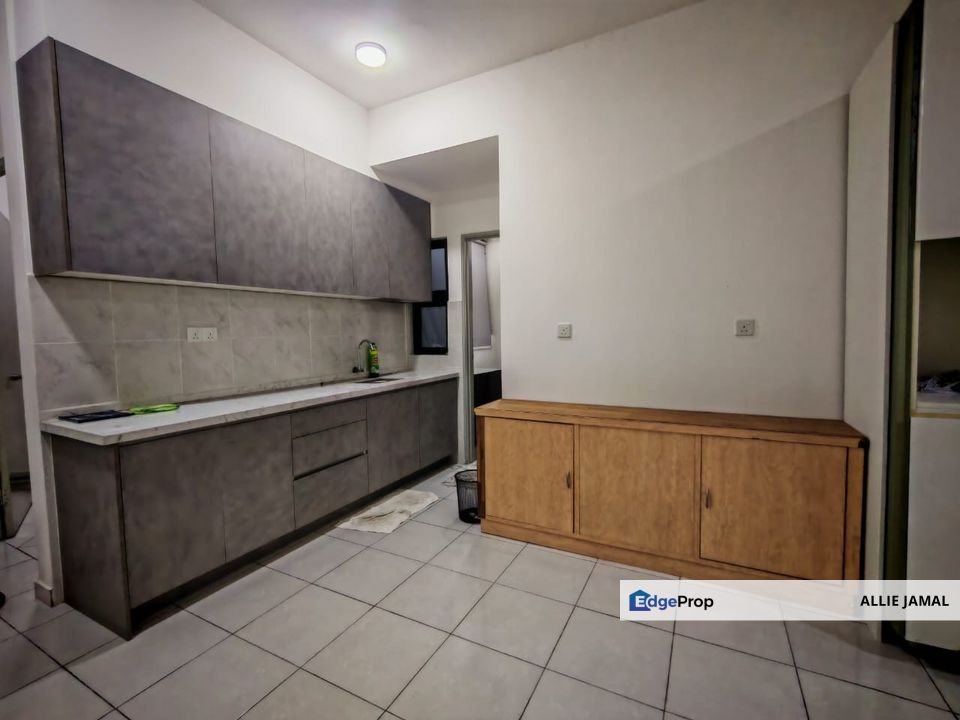 BEST DEAL! - Residensi Mutiara Kajang 2 - Partial FUrnished with 2 carpark, Selangor, Kajang