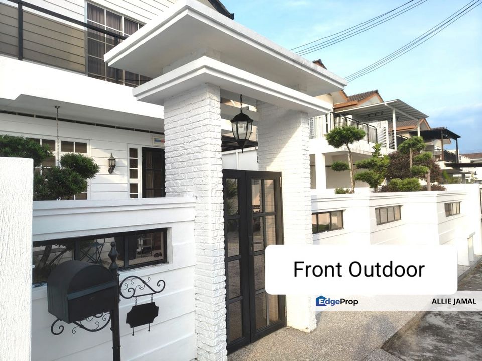 BEAUTIFUL SEMI D @ Taman Desiran Bayu, Puchong, Selangor, Puchong