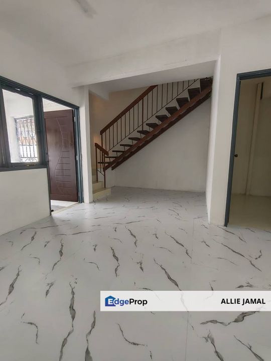  2 STOREY Taman Puchong Perdana Newly Refurbished!, Selangor, Puchong