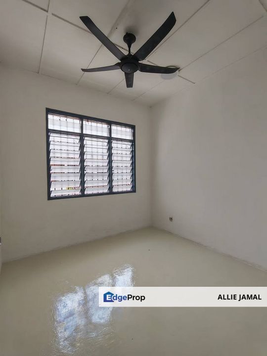  2 STOREY Taman Puchong Perdana Newly Refurbished!, Selangor, Puchong