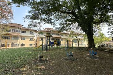 Vista Seri Putra