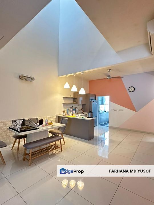 FOR SALE RENOVATED UNIT Below MV Tropicana Heights Kajang , Selangor, Kajang